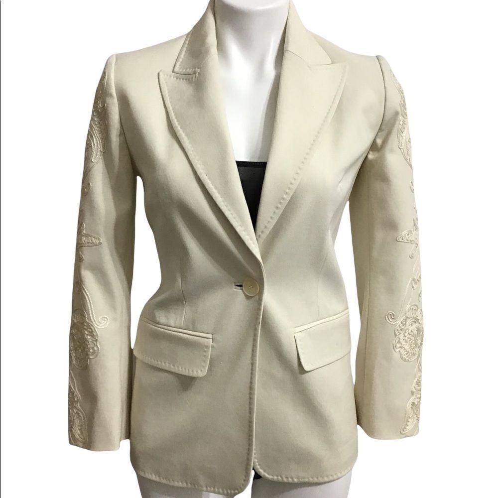 Bloomingdale’s Cream Ecru Single Button Embroidered Sleeves Blazer Size 2 Petite